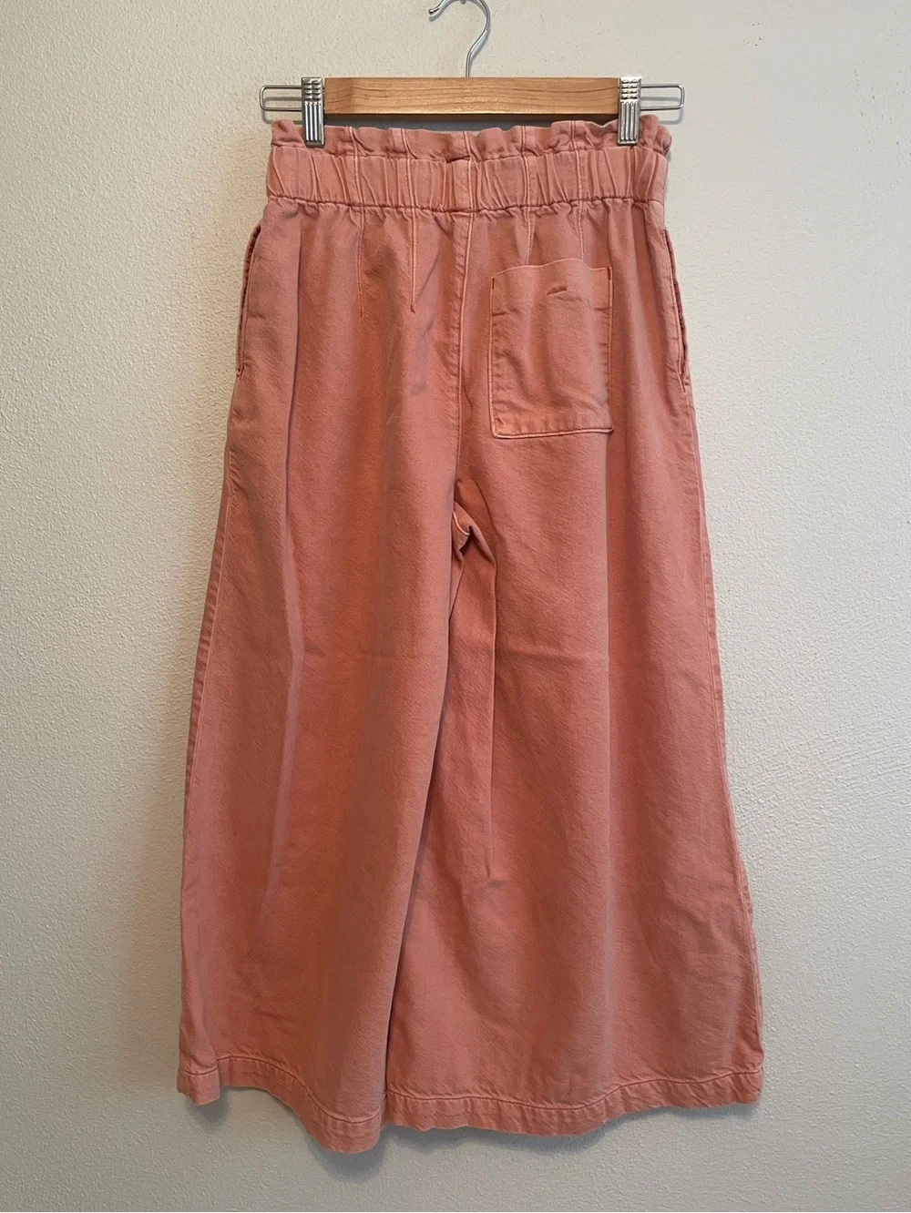 Pilcro Wide-Leg Cropped Pants in Dusty Peach